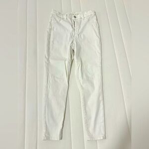 American Eagle white denim jeans